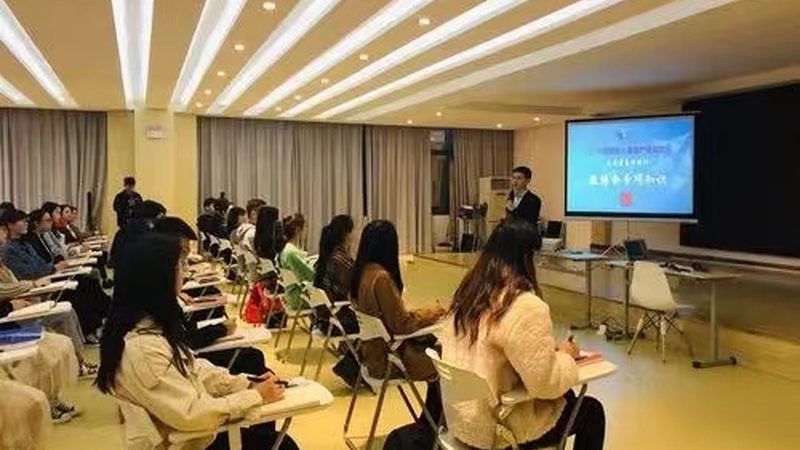 自考本科学费，哪些因素影响你的钱包？**