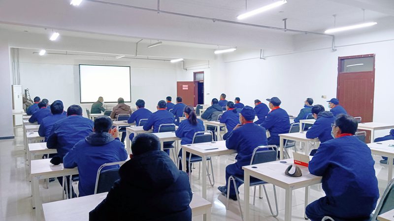 小标题：了解证书含金量，别被“保过”误导